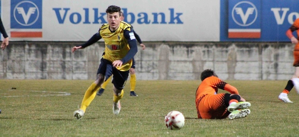 Bastano 2 minuti al Trento per battere il Bozner e allungare in testa alla classifica